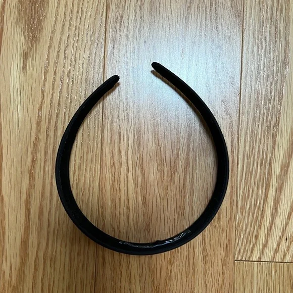 Zara medium black headband. - Picture 3 of 5